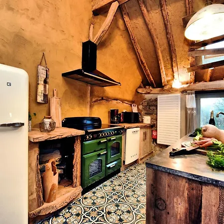 In Durbuy With Sauna & Garden, Cleaning Included