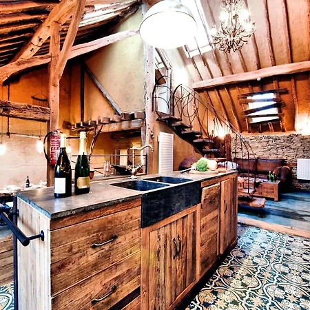 In Durbuy With Sauna & Garden, Cleaning Included *